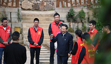 两会季丨围绕墟落振兴和配合富足，，，，张天任代表提交这些建议